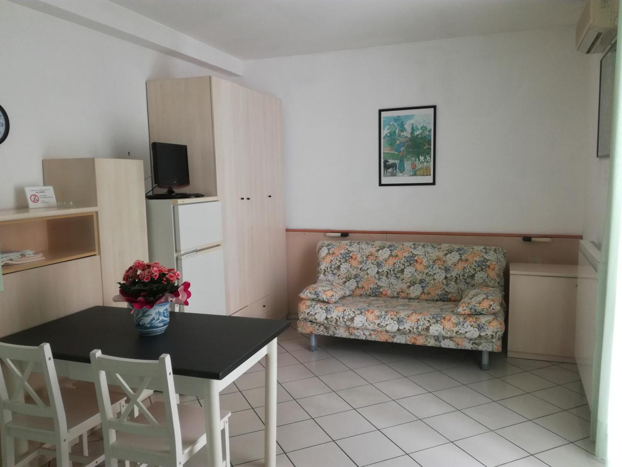 Marina Aparthotel *