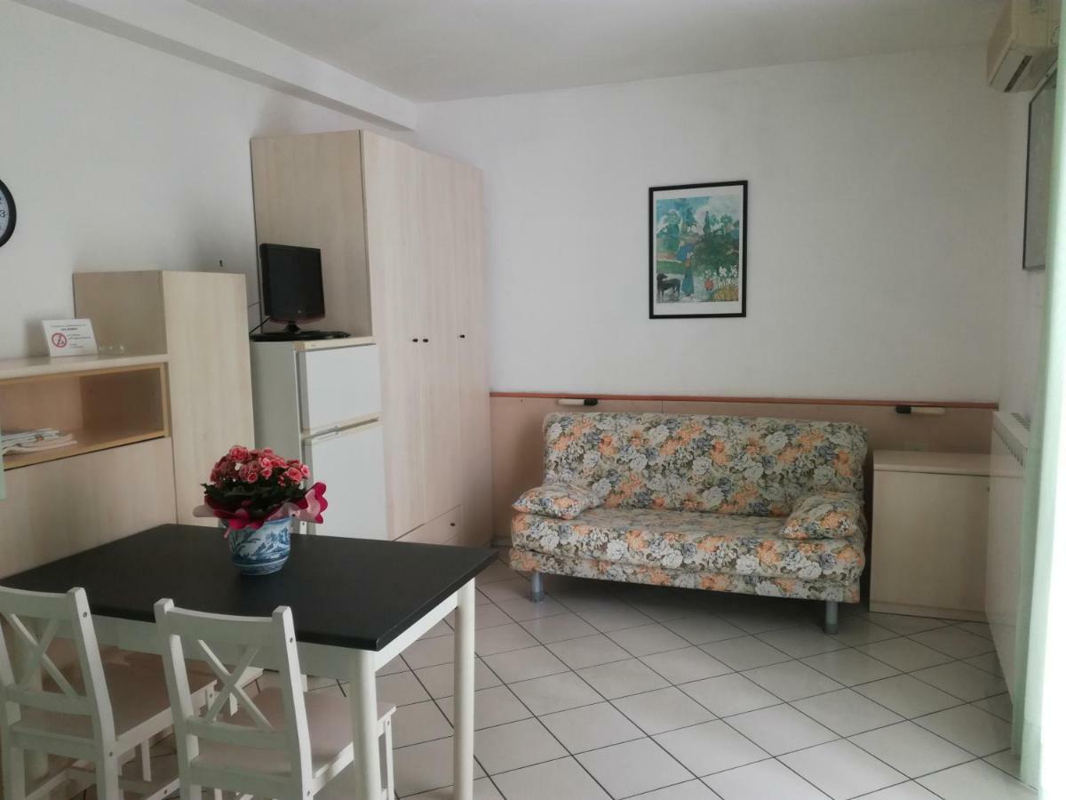 Marina Aparthotel