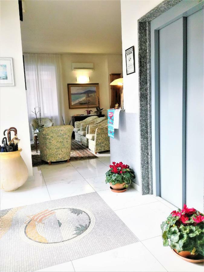 Marina Aparthotel